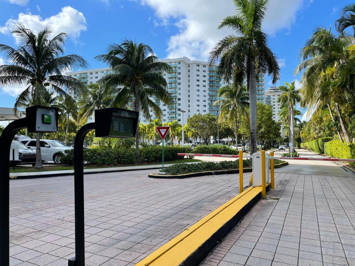 Sunny Isles Comfor Apartments Ocean Reserve マイアミビーチ エクステリア 写真